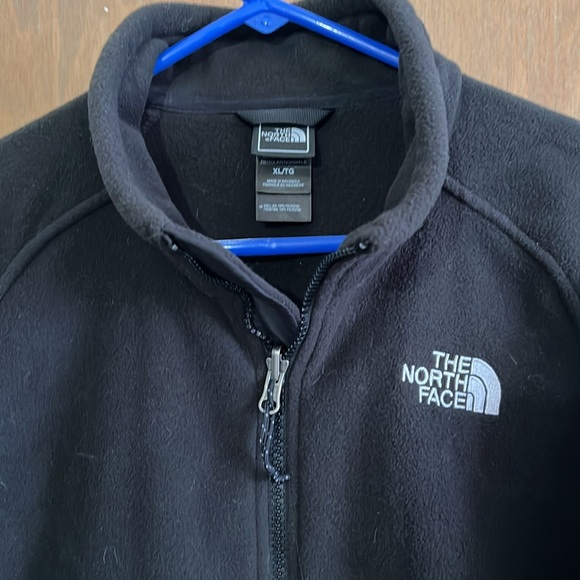 The North Face Fleece Jacket EUC - Picture 5 of 8